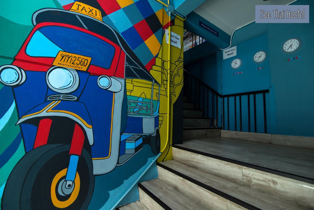 Zee Thai Hostel Bangkok Exterior photo