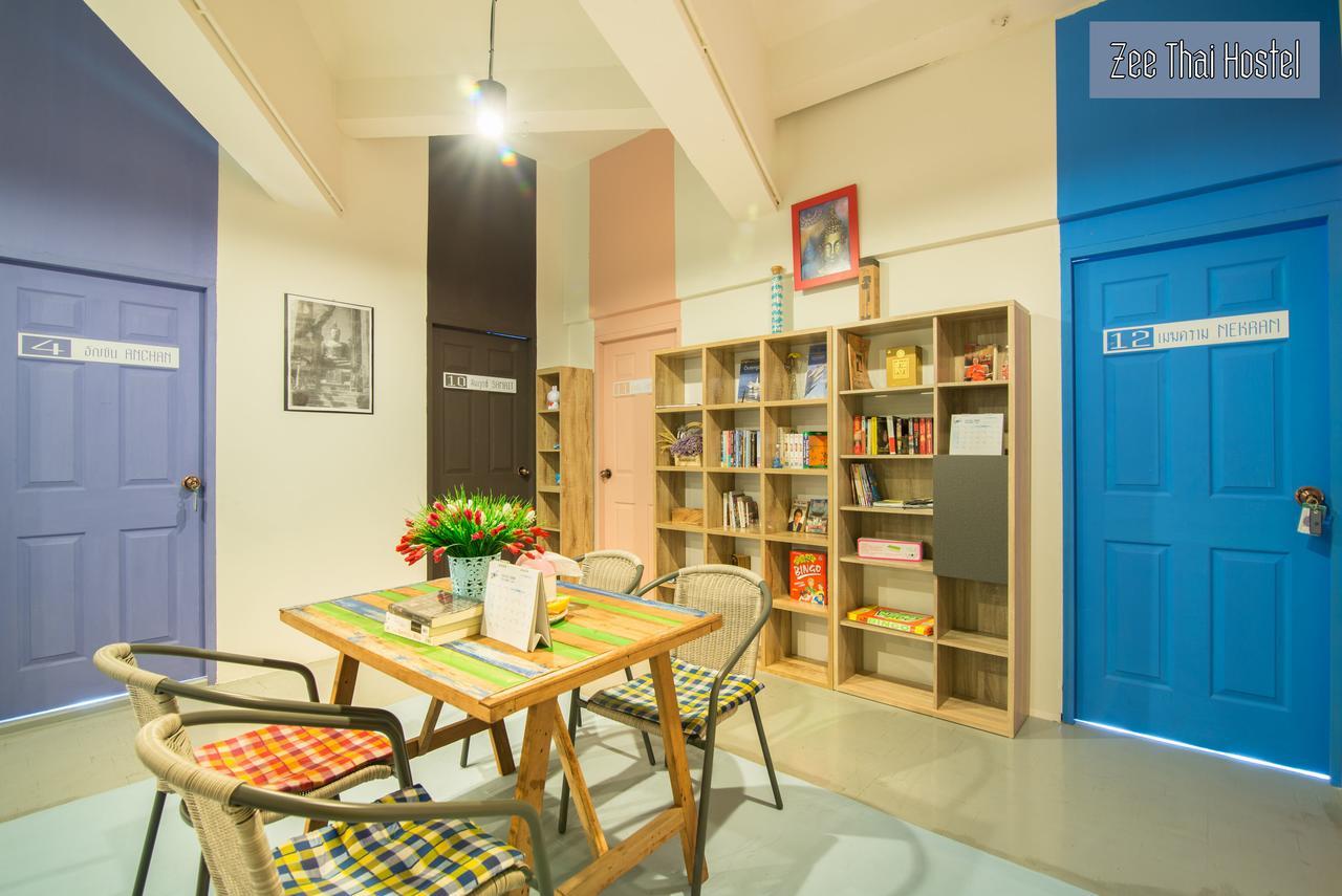 Zee Thai Hostel Bangkok Exterior photo